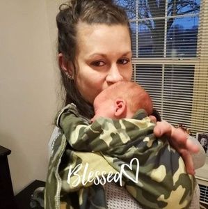 Meet your Posher, Candace